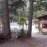 Mobil-home Avec Terrasse Accueillant 6 Pers - Api-1-52-631 Sournia